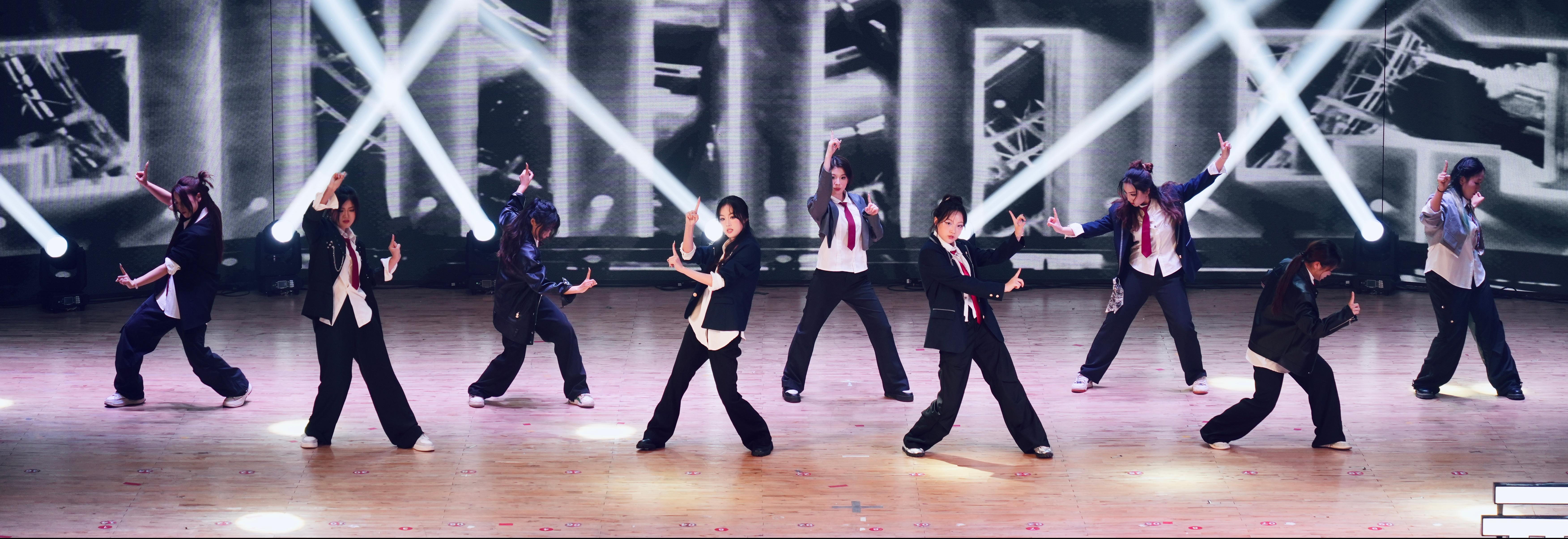 2025年“际忆留夏”毕业晚会